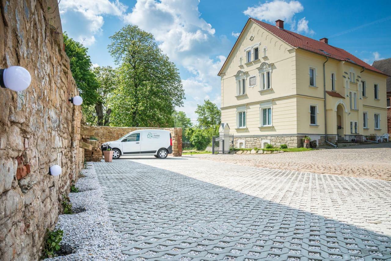 Landpension-Kleeblatt Wurchwitz エクステリア 写真
